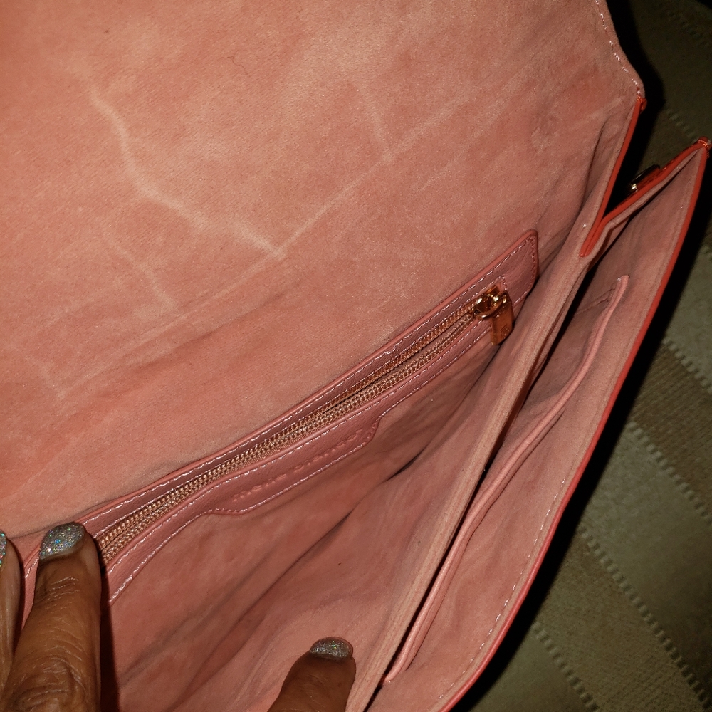 Two Tone Purse - Picture 2 of 3